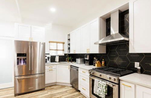 Lux Newly Remodeled DT, Patio, Fully Stocked 5Bd, 3Ba - Foto 23