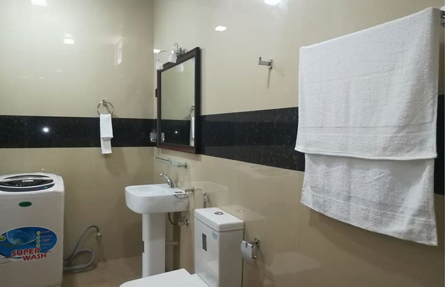 Thilini Hotel Apartment - Photo 11