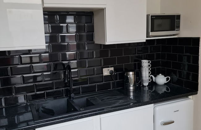 Stunning 3-bed Apartment in Heart of Cardiff Bay - Foto 10