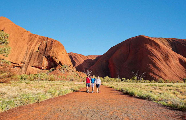 Uluru-Kata Tjuta Sunset Tour - Photo 3