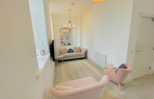 Great Glen Townhouse Inverness - Entire 3 Story Townhouse - Photo 9