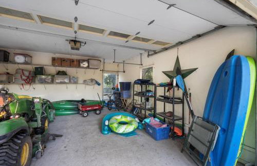 Waterfront & Pet-friendly 3-Acre Home with fire-pit - Photo 56