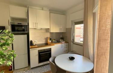 Lisbon in sight! Apartment near Reboleira subway - Photo 2