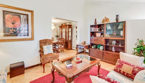 Vintage Windsor Home Private Yard and Covered Deck - Foto 5