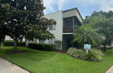 Cozy and Costal 10 Min to Beach Pool, Sauna, Pool table - Foto 18