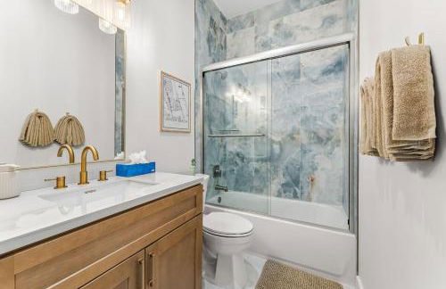 Diamond Sands Epic Mini Golf Guest House - Photo 27