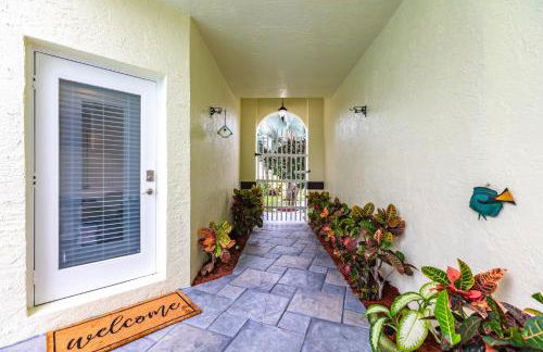 Tropical Oasis with Heated Pool - Photo 14