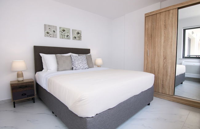 Phaedrus Living: Skiathos Luxury Residences Gri - Photo 1