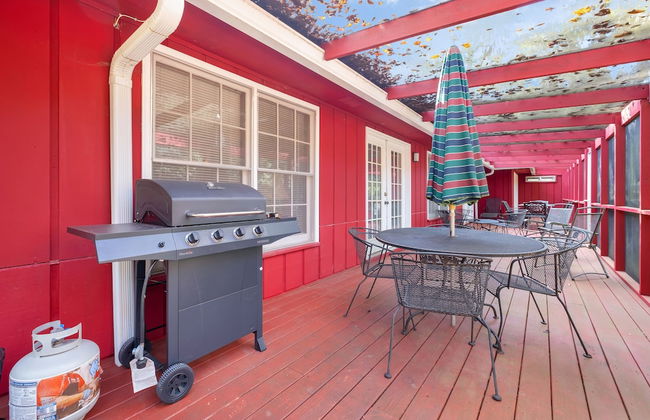 Hudson Manor 4 Bedroom Home by RedAwning - Foto 39