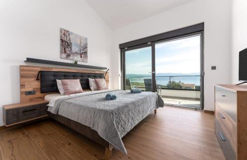 Villa Rosemary -semi-detached villa with a pool and a panoramic view, close to a sandy beach - by TRAVELER tourist agency Krk - Foto 41