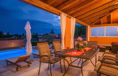 Amazing Home In Pula With Kitchen - Foto 6