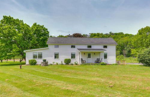 Historic Farmhouse in Layton with Deck! - Foto 3