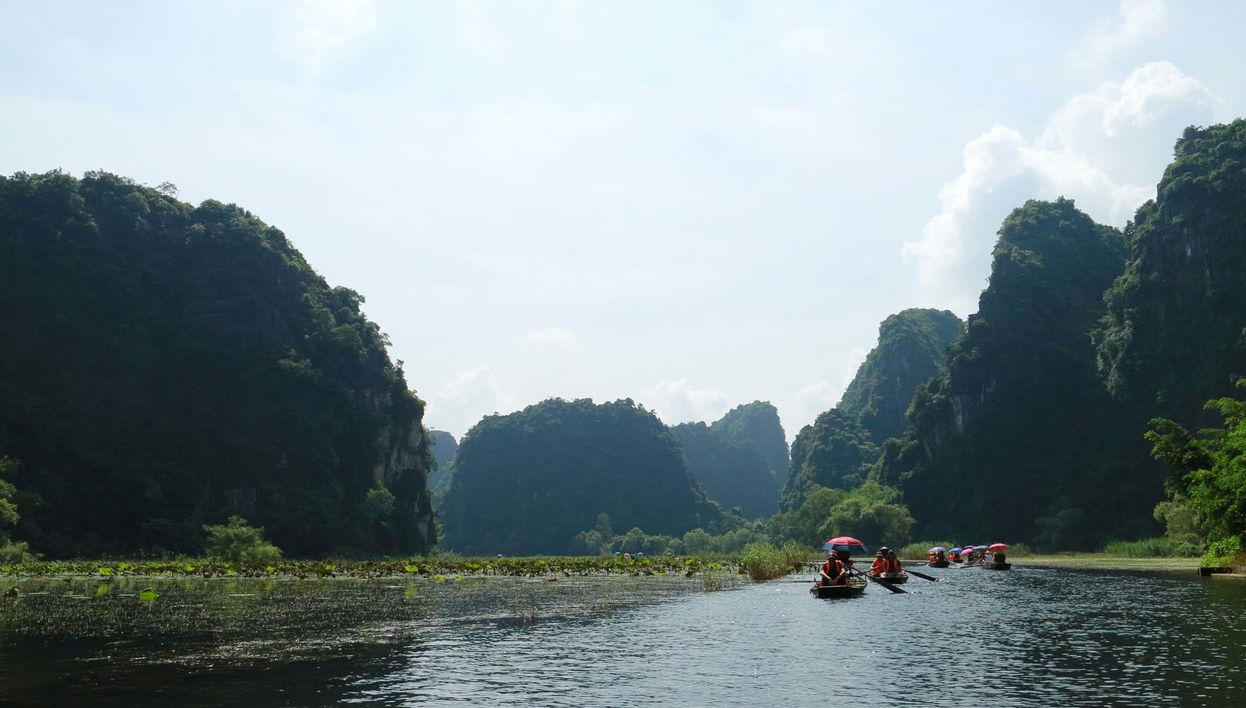 Ninh Binh Day Trip: Hoa Lu & Tam Coc