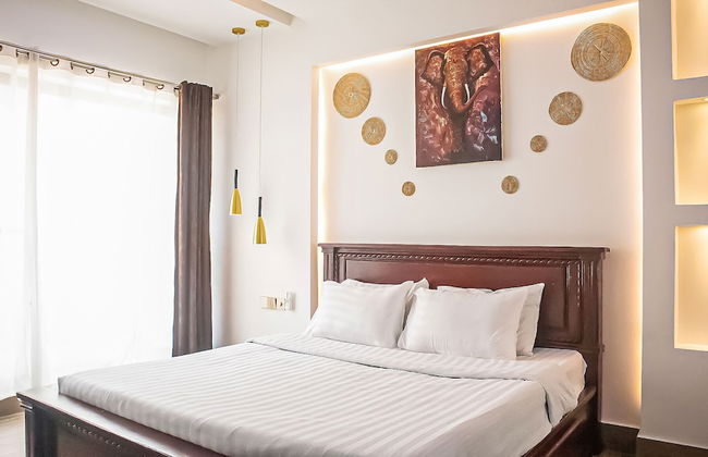 Central Modern Private Villa by La San - Photo 5