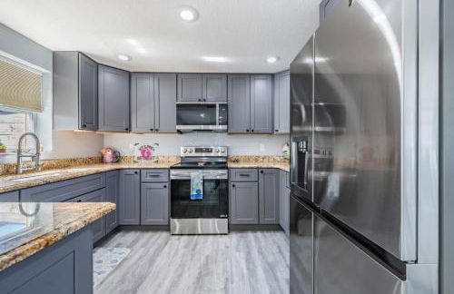 Wet Feet Retreat at Weeki Wachee, The Perfect Riverfront Escape - Foto 27