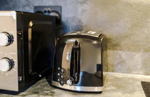 Modern 2BR Apartment w Secure Parking Salford - Foto 16