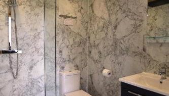 1 Bed Hut - Sleeps 4 - Pets - Parking - Foto 3