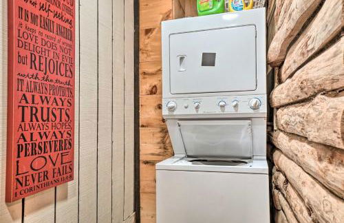 North Georgia Mtn Escape with Hot Tub and Games! - Foto 21