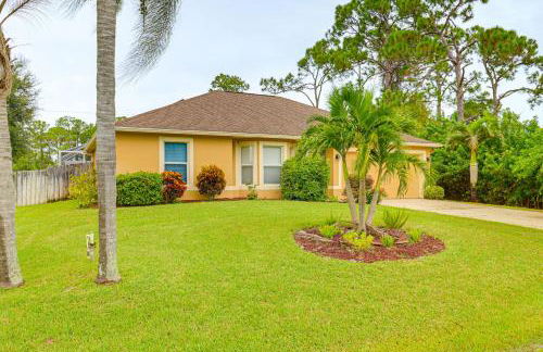 Pool and Fire Pit Family-Friendly Palm Bay Home! - Foto 36