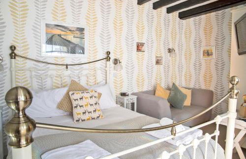 Hawthorn Farm Guest House - Photo 37