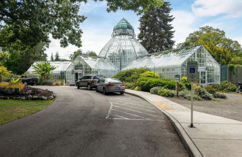 King Bed, Near DT and Best Restaurants, Pets OK! - Foto 53