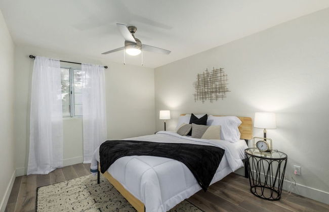 5BR Citrus Estate Sleeps 13 Free Htd Pool Gameroom - Photo 22