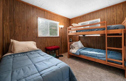 Bluebird Cabin, Indoor Fireplace, Next to Lake! - Foto 15