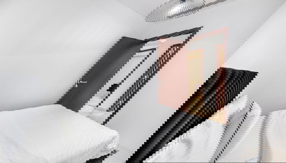 2BR City View Bay Square B13 - Foto 1, Habitación