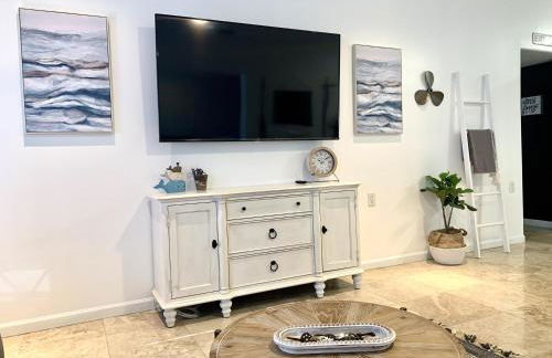 Pool, Hot tub, Close to Beaches, Shopping, More! - Foto 27