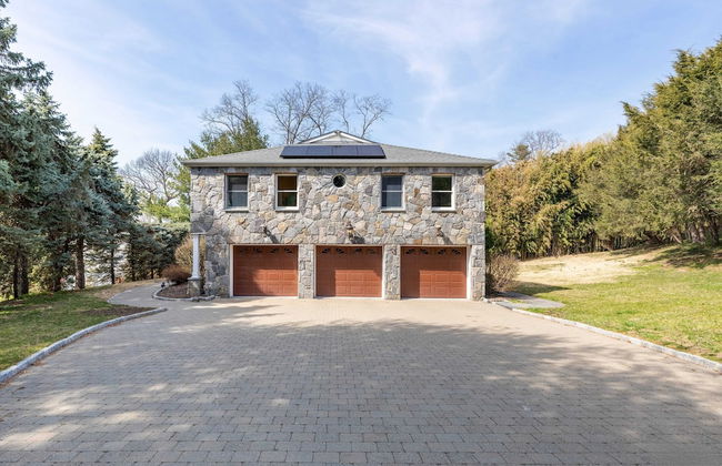 Hudson River Views + Firepit, Patio, Dog Run, Game Room Stone Manor - Photo 55