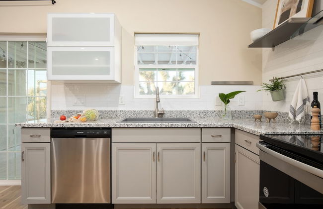 Chuckwalla by Avantstay Joshua Tree Haven w Hot Tub Modern Interior - Foto 25