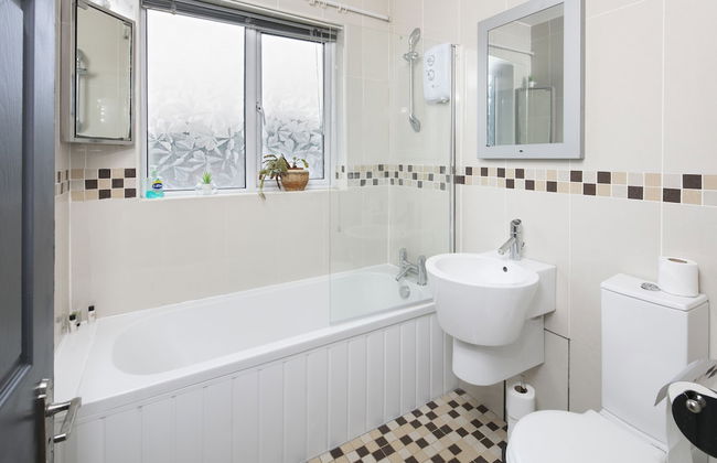 Urban Retreat Hot Tub Bar Ev Charger - Foto 12