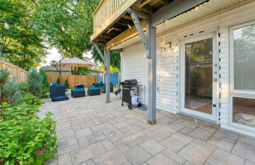 Patio Paradise Stylish 3BR Home with Gaming Room - Photo 35