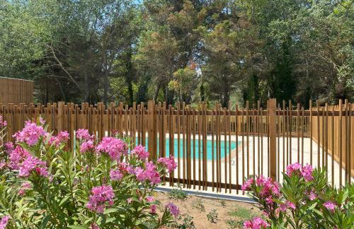 AGENCE JF IMMO-T2 climatise 4 pers avec terrasse vue campagne piscine et parking V0773 - Foto 11