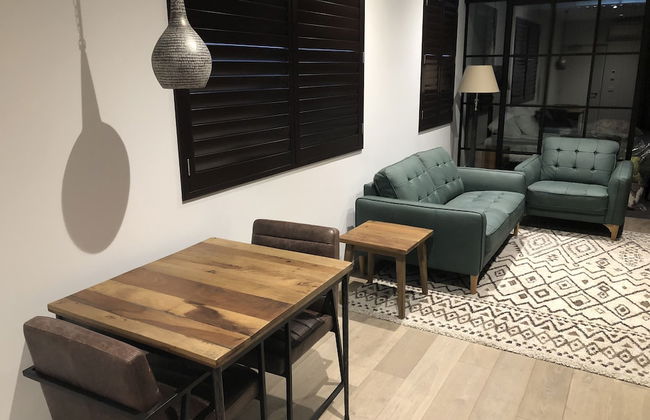 Timber Door Luxury Accommodation Geelong - Photo 14