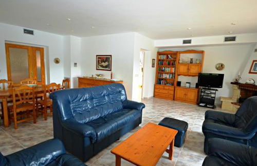 Casa con Piscina, Wifi, A/A y Barbacoa en Sant Pere Pescador - ES-89-82 - Foto 4