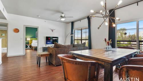 Stylish 4BR with Smart TV and Free Garage Parking - Foto 4