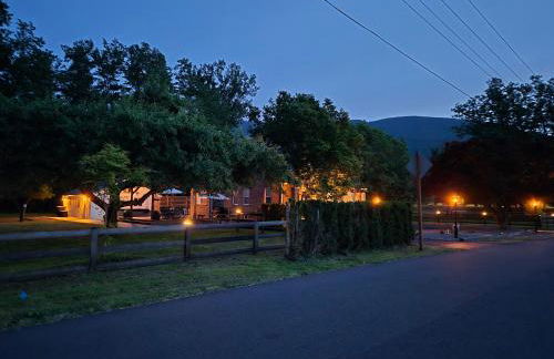 Valley Brickhouse Hot Tub Trails Downtown 1m - Foto 5