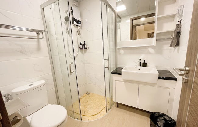 Sky House BSD Apartments by OkeStay - Foto 18