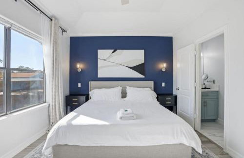 O18A Spacious 3BR Sleeps 10 Two Living Areas Houston - Foto 7