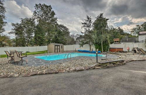 Jersey Home with Hot Tub and Private Pool! - Foto 27