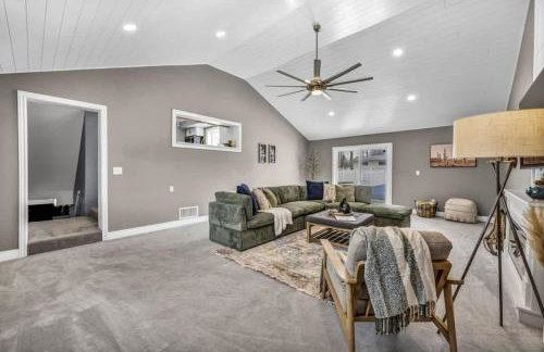 Swim and Relax In our Pool and Hot Tub and Recently Renovated - Photo 7