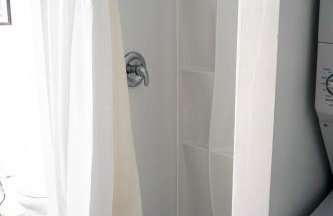 Lincoln Manor - Newly Renovated, 1mile from PHL Airport and Sports Stadiums - Foto 31