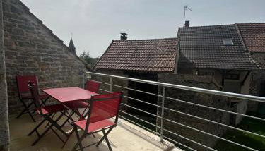 Au Numéro 4 - Foto 4