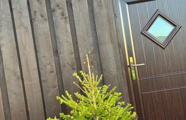 Thors Cave Cabin, Peak District - Photo 25