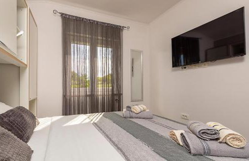 Lovely Home In Nedescina With Kitchen - Foto 32