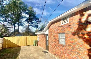 Sweet Home Alabama 4BR 2BA oasis with pool WI-FI - Foto 15