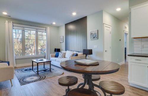 Walk to Front St! Traverse City Condo Near Skiing - Photo 12