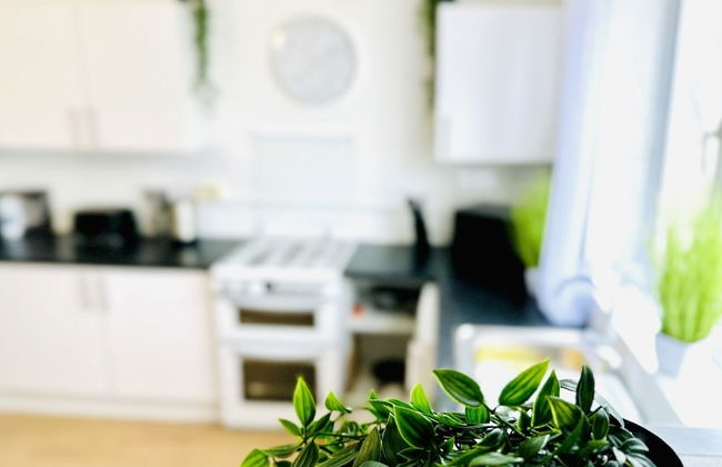 Beautiful 3-bed Apartment With Driveway Parking - Foto 8