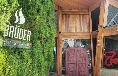 Lindo apto tudo novinho, prédio frente mar - Foto 49